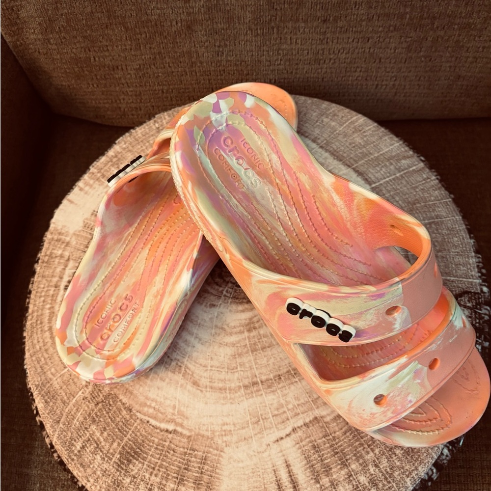 Crocs Marbled Sandals Size 11 Travel Beach Retro Tie Dye